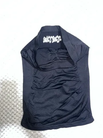 Juicy Lucy crni tube top sa naborima