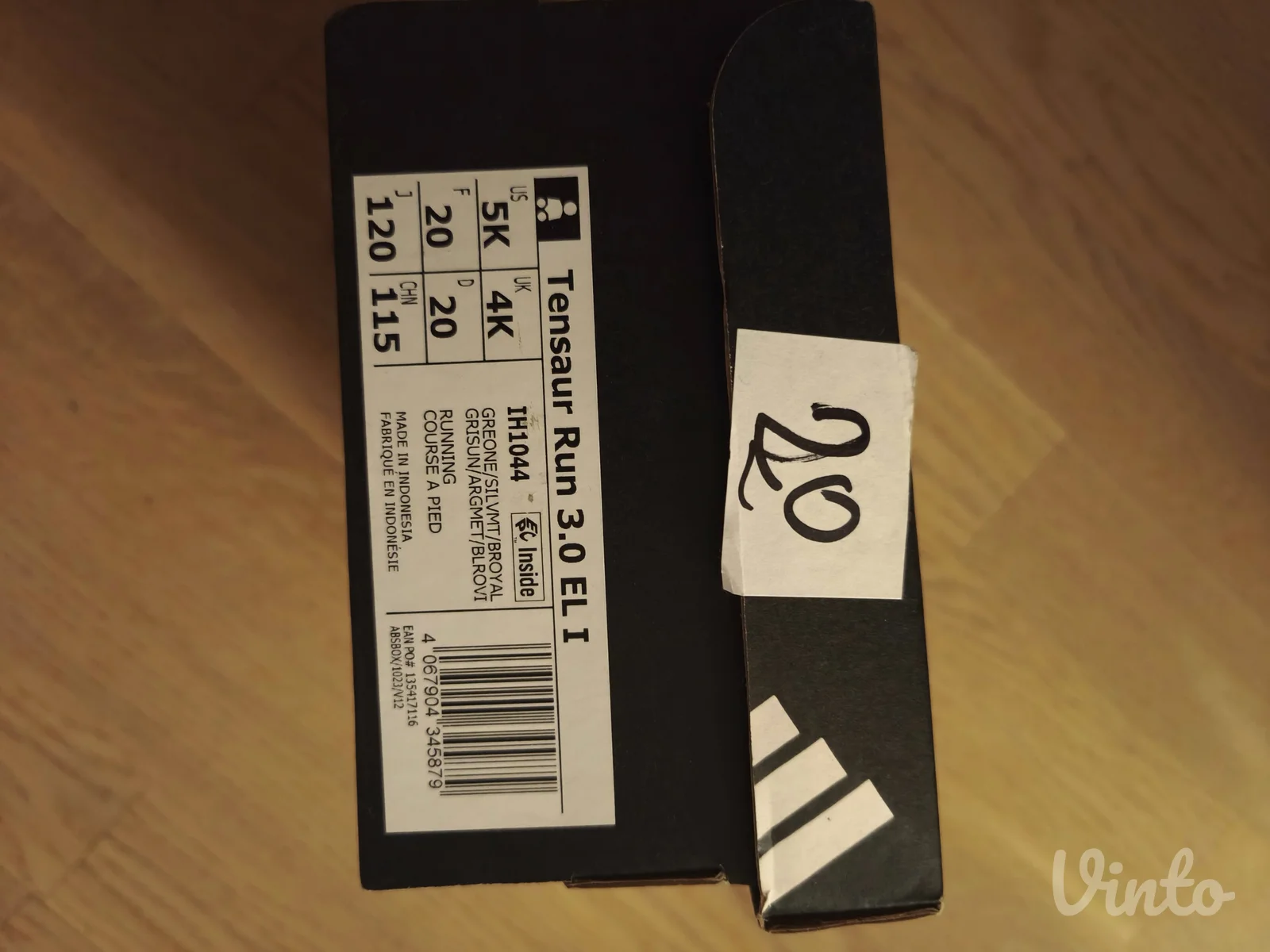 Adidas patike za dečake br. 20