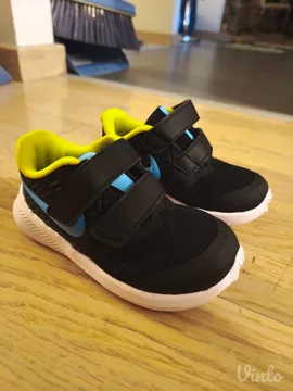 Nike patike za dečaka br. 22