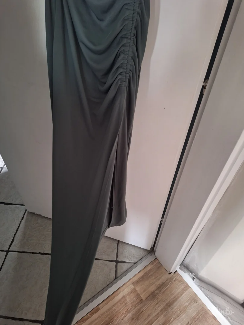 Pull&bear zelena haljina