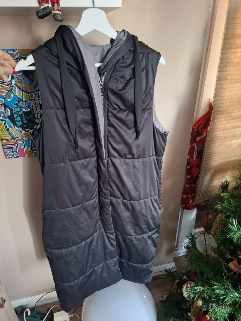 Zara dugacak prsluk sa dva lica