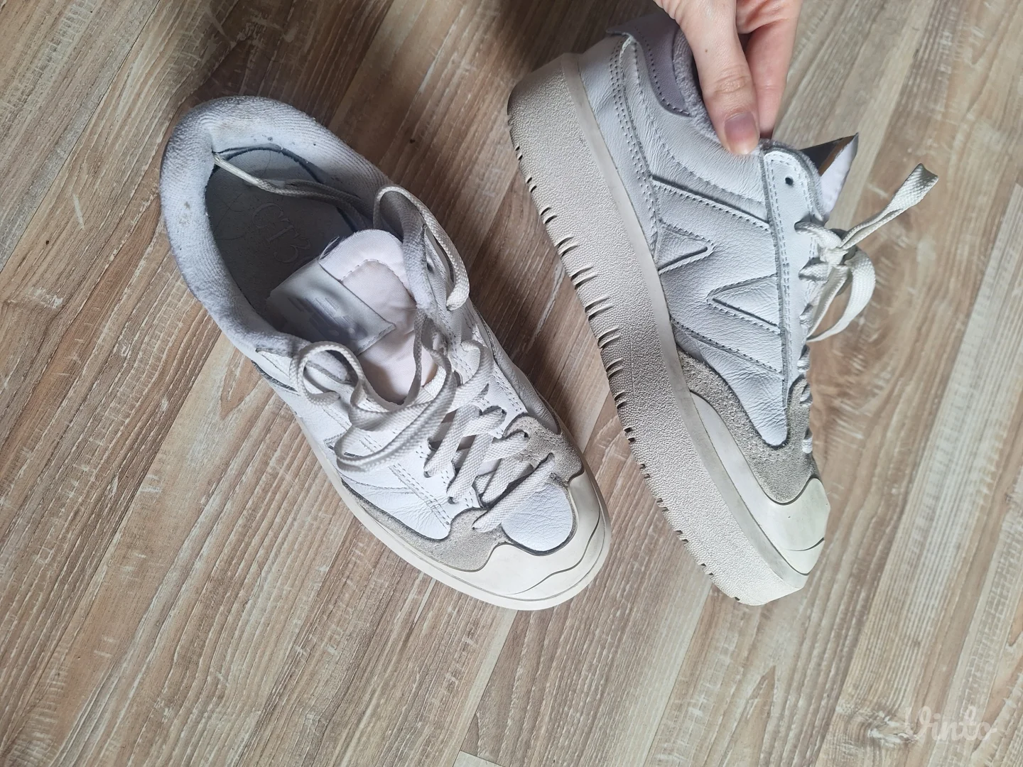 New balance bele patike