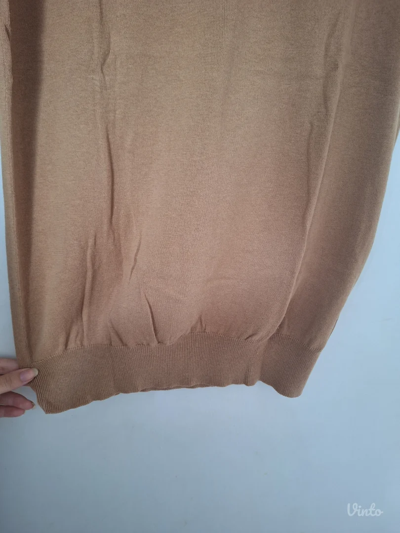 Zara dzemper kratkih rukava