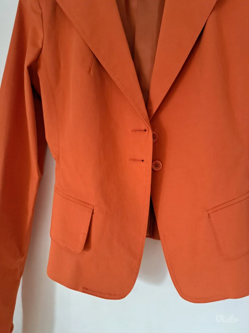 Patrizia Pepe narandzasti sako