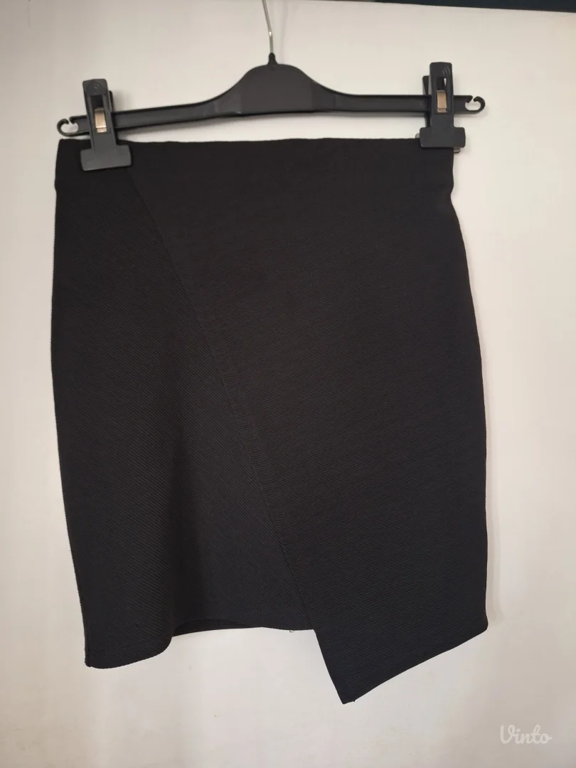 Bershka mini uska suknja