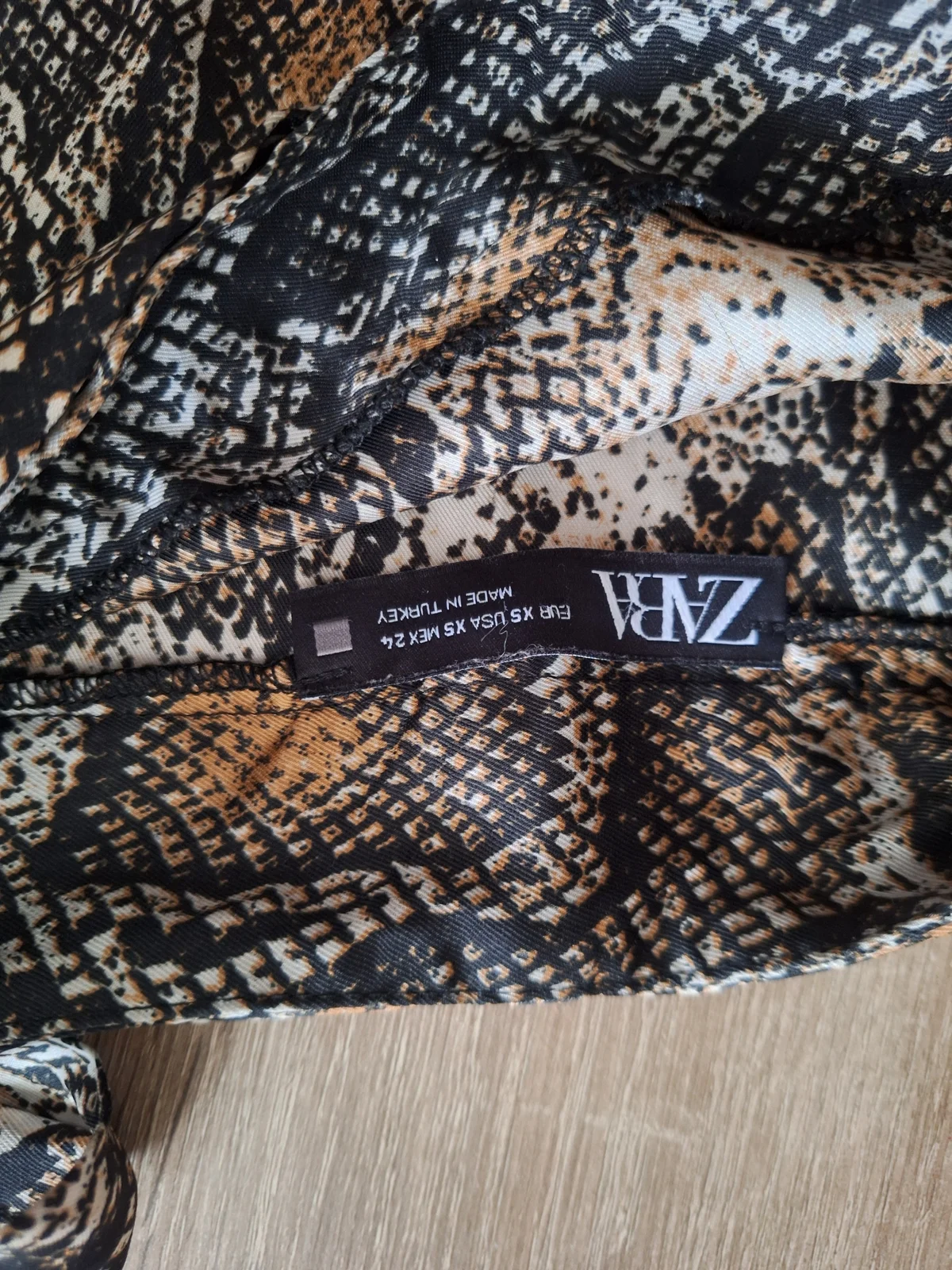 Zara animal print skort