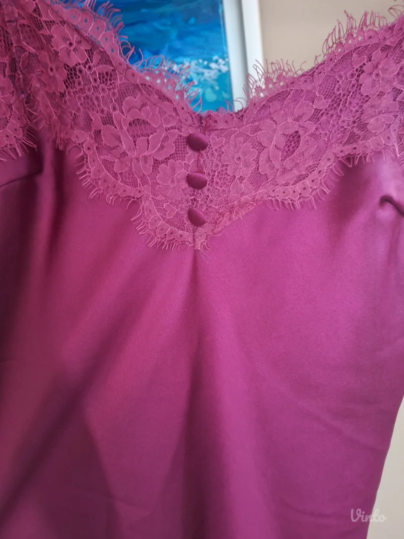 Nova satenska bluza sa cipkom