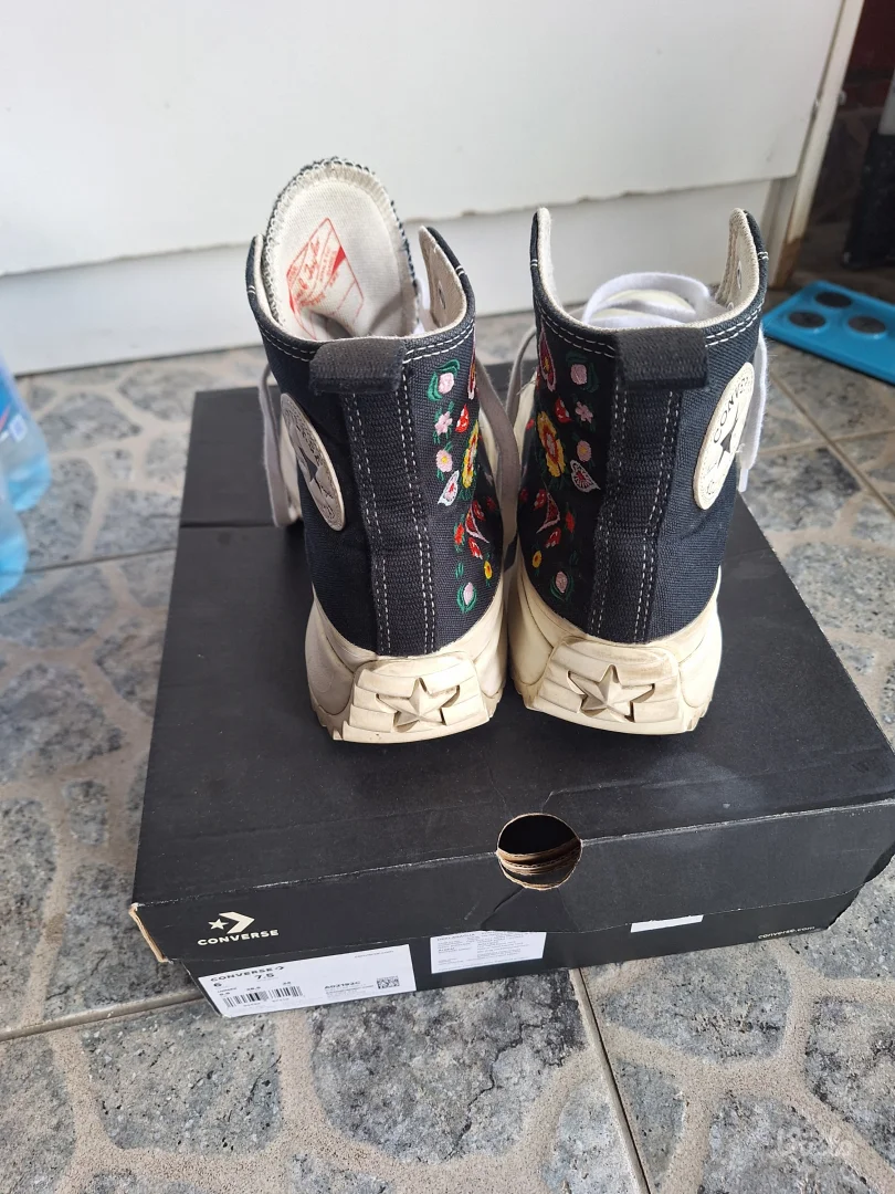 Converse run star hike patike