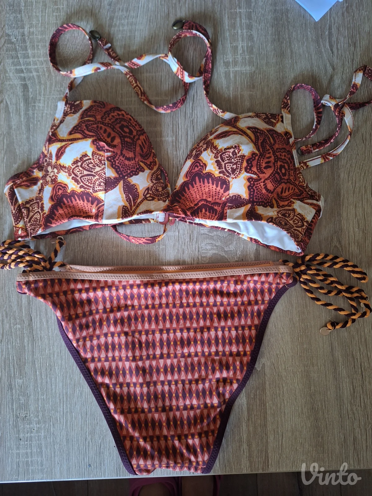 Women's secret kupaci kostim