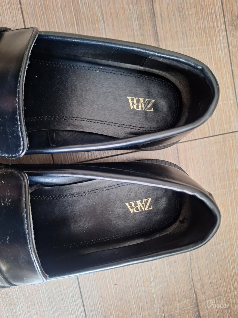 Zara crne mokasine