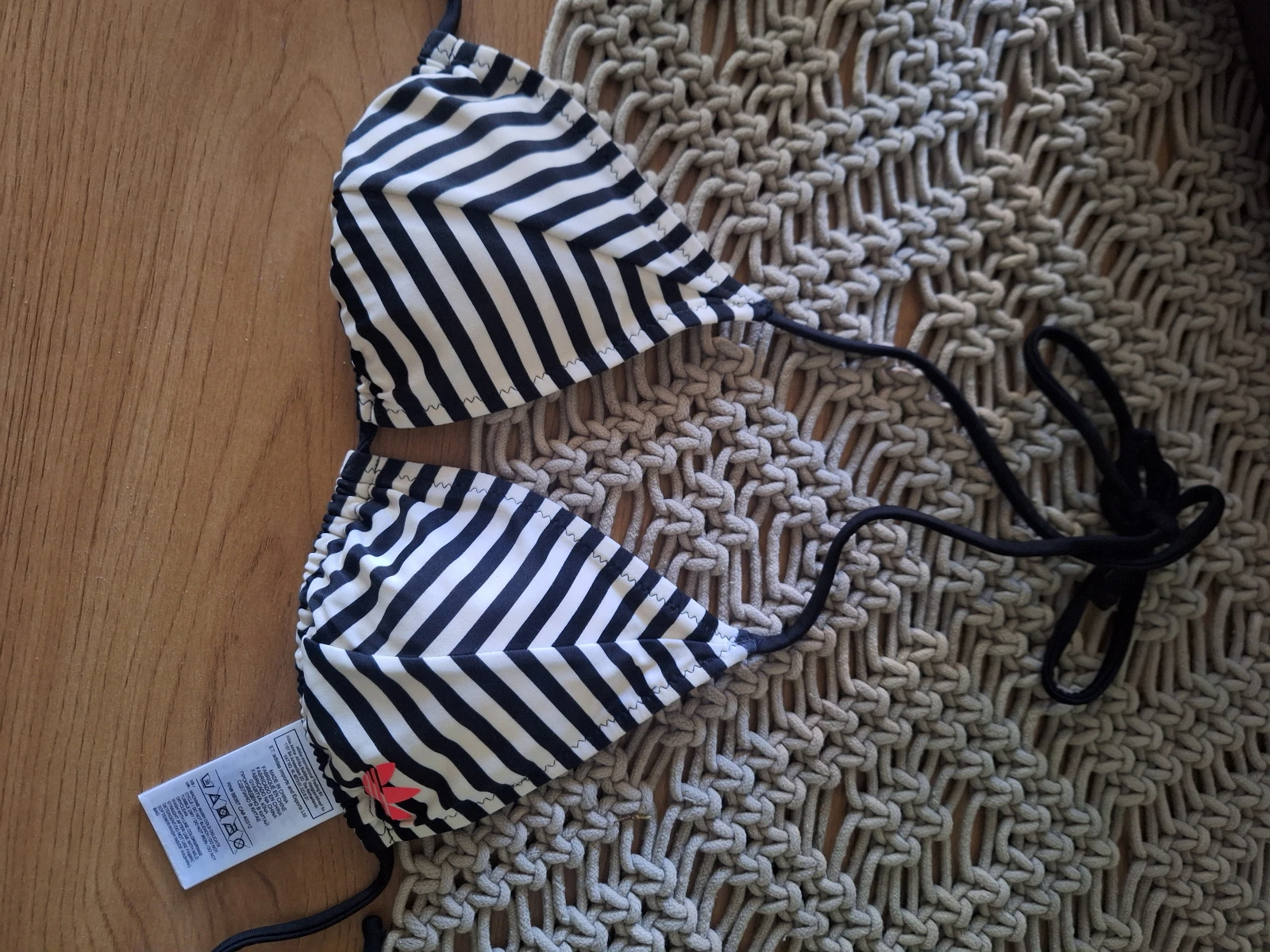 Adidas gornji deo kupaceg
