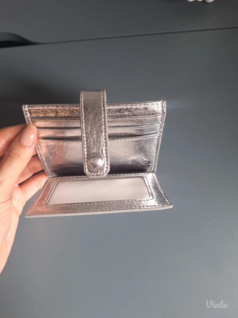 Nov srebrni cardholder