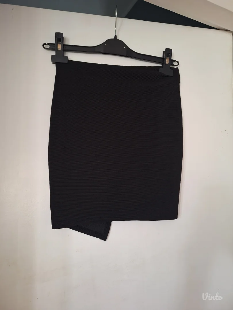 Bershka mini uska suknja