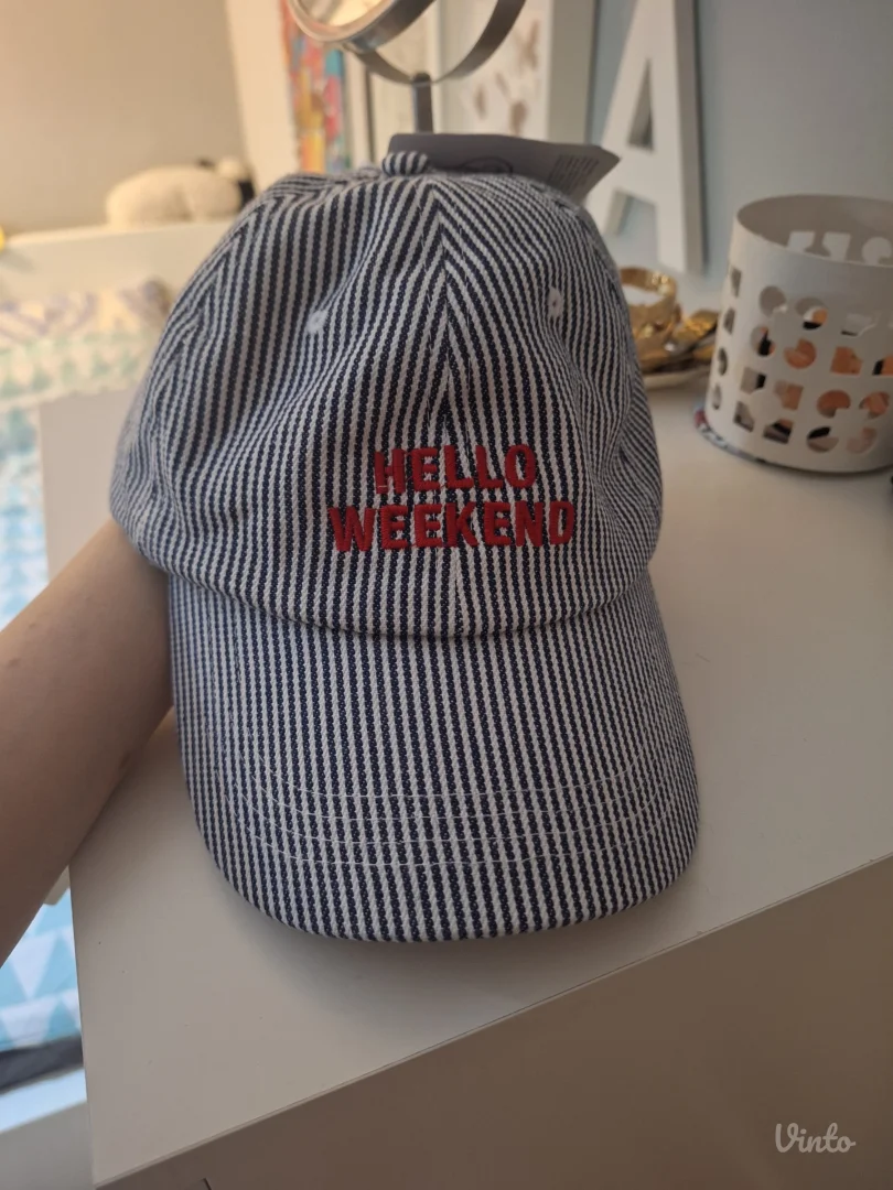 Stradivarius nov kacket sa etiketom