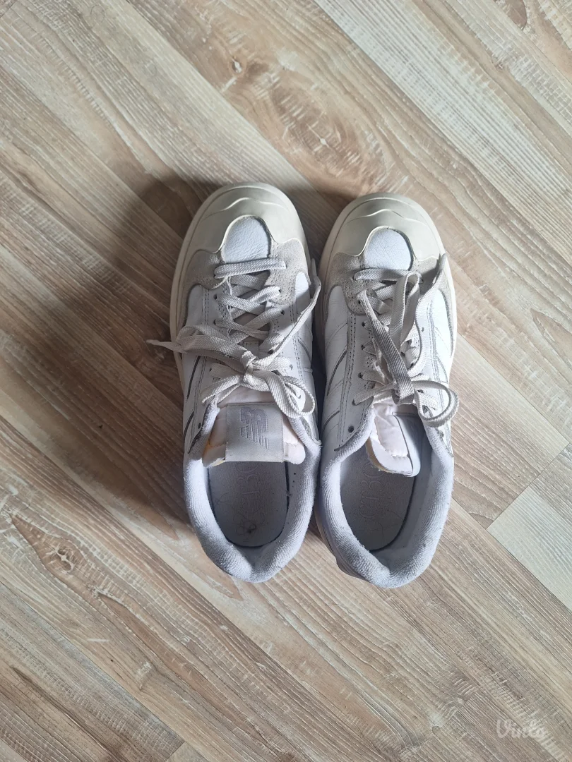 New balance bele patike