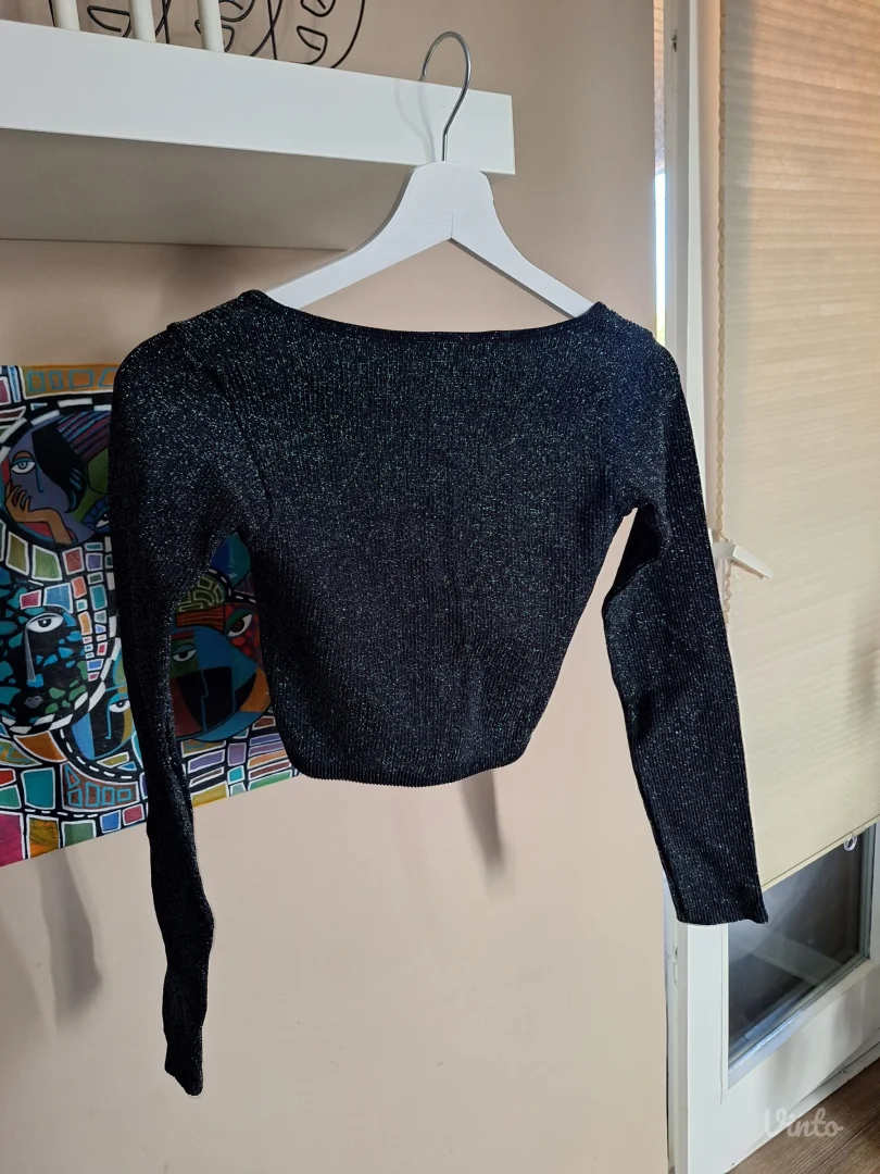 Zara sljokicavi crop top
