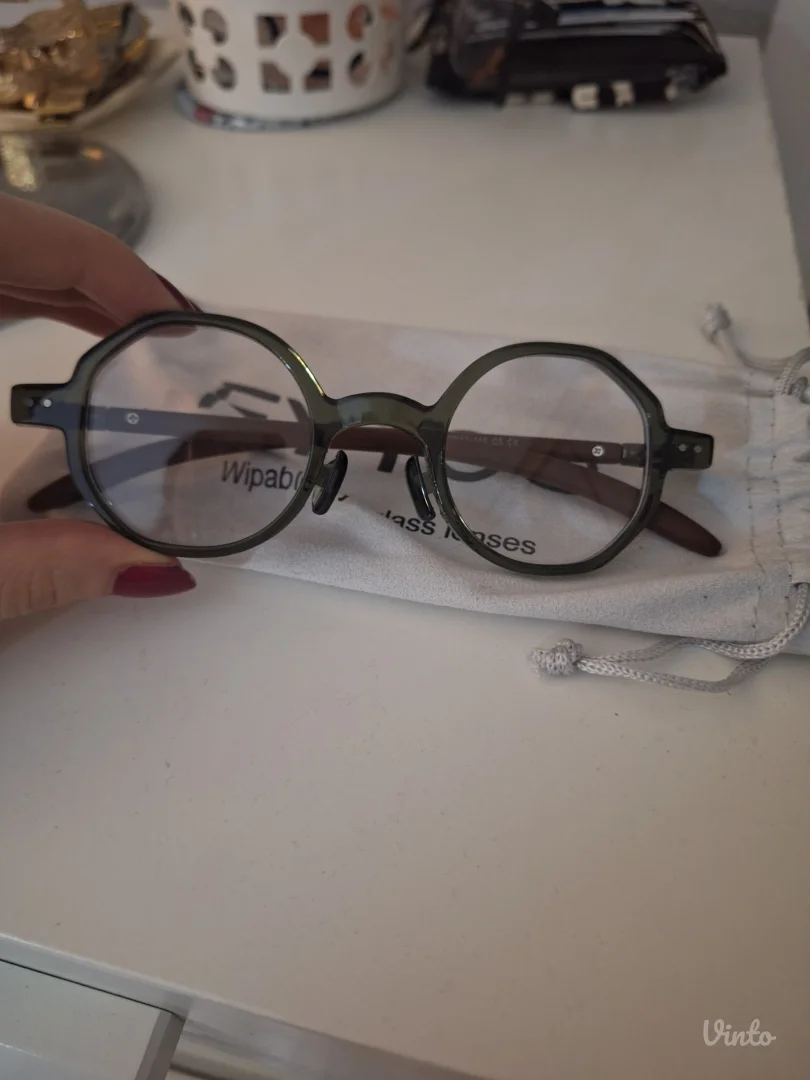 Dioptrijski okvir za naocare