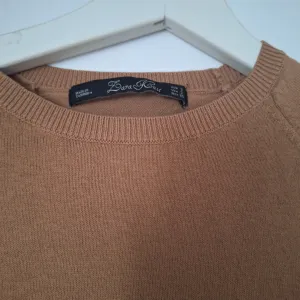 Zara dzemper kratkih rukava