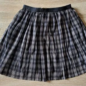 Zara karirana suknja od tila