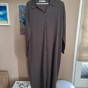 Zara dzemper haljina