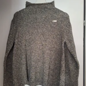 Twinset srebrno zlatni dzemper