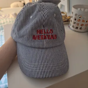 Stradivarius nov kacket sa etiketom