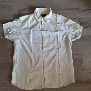 Diesel krem bela muska kosulja