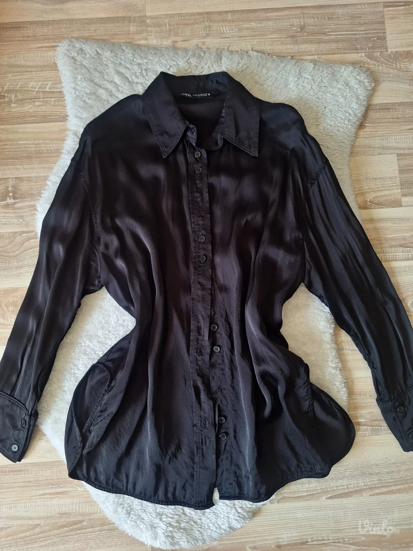 Zara crna satenska kosulja