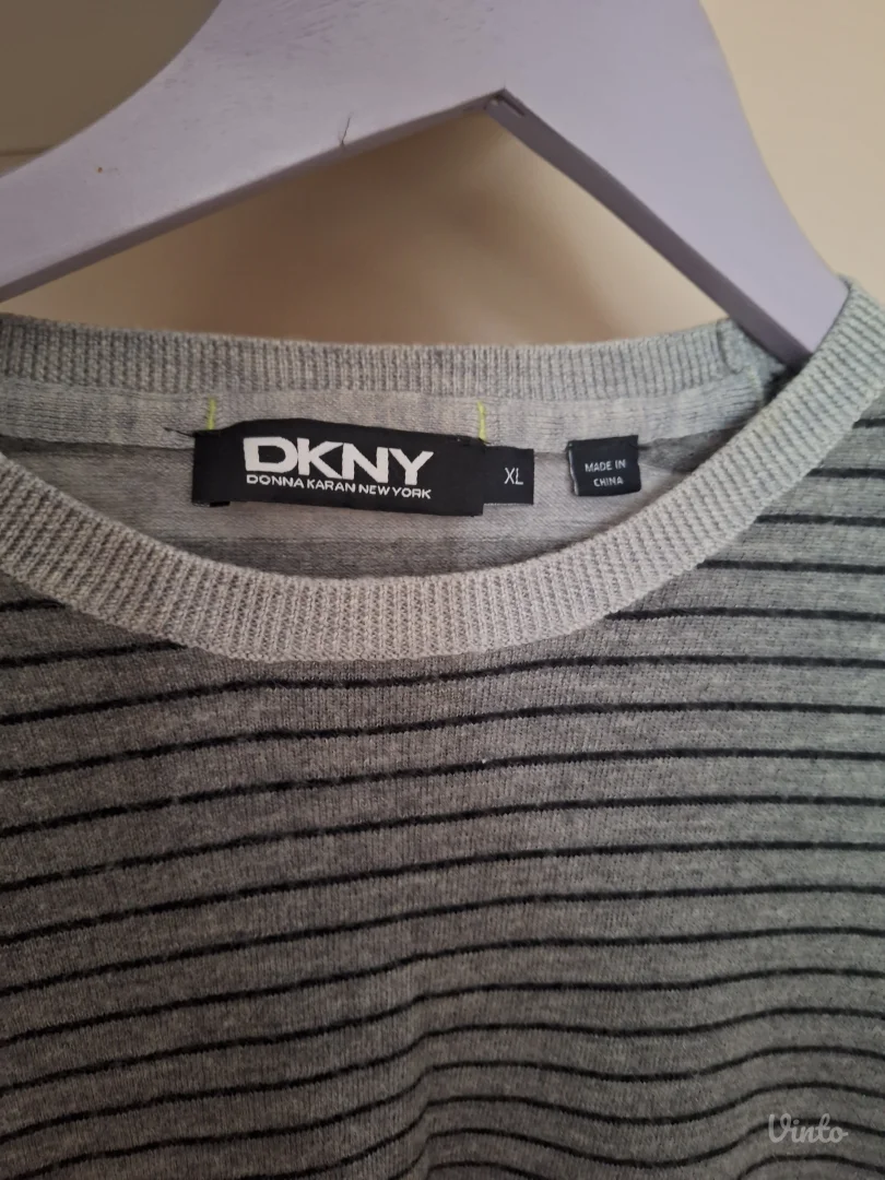 DKNY dzemper od merino vune