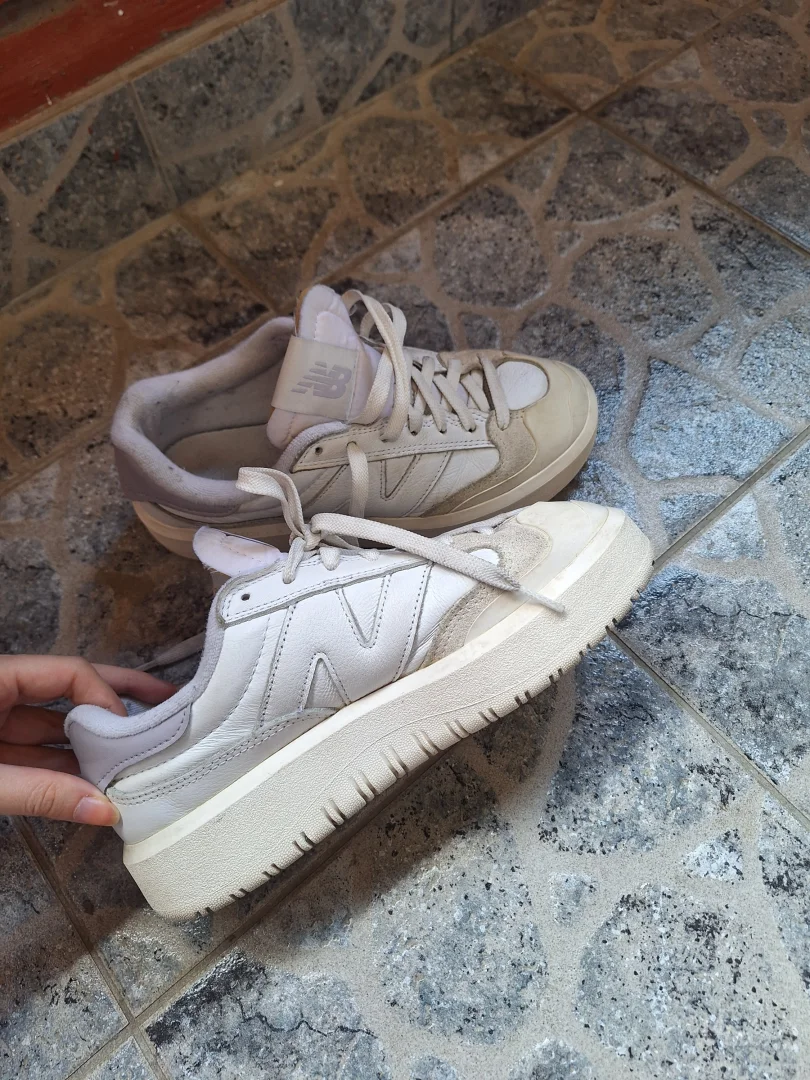 New balance bele patike