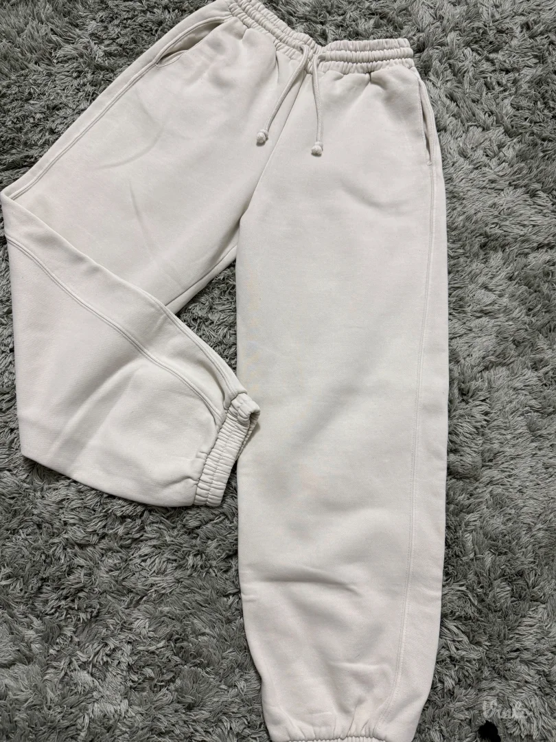 Zara, ženska trenerka