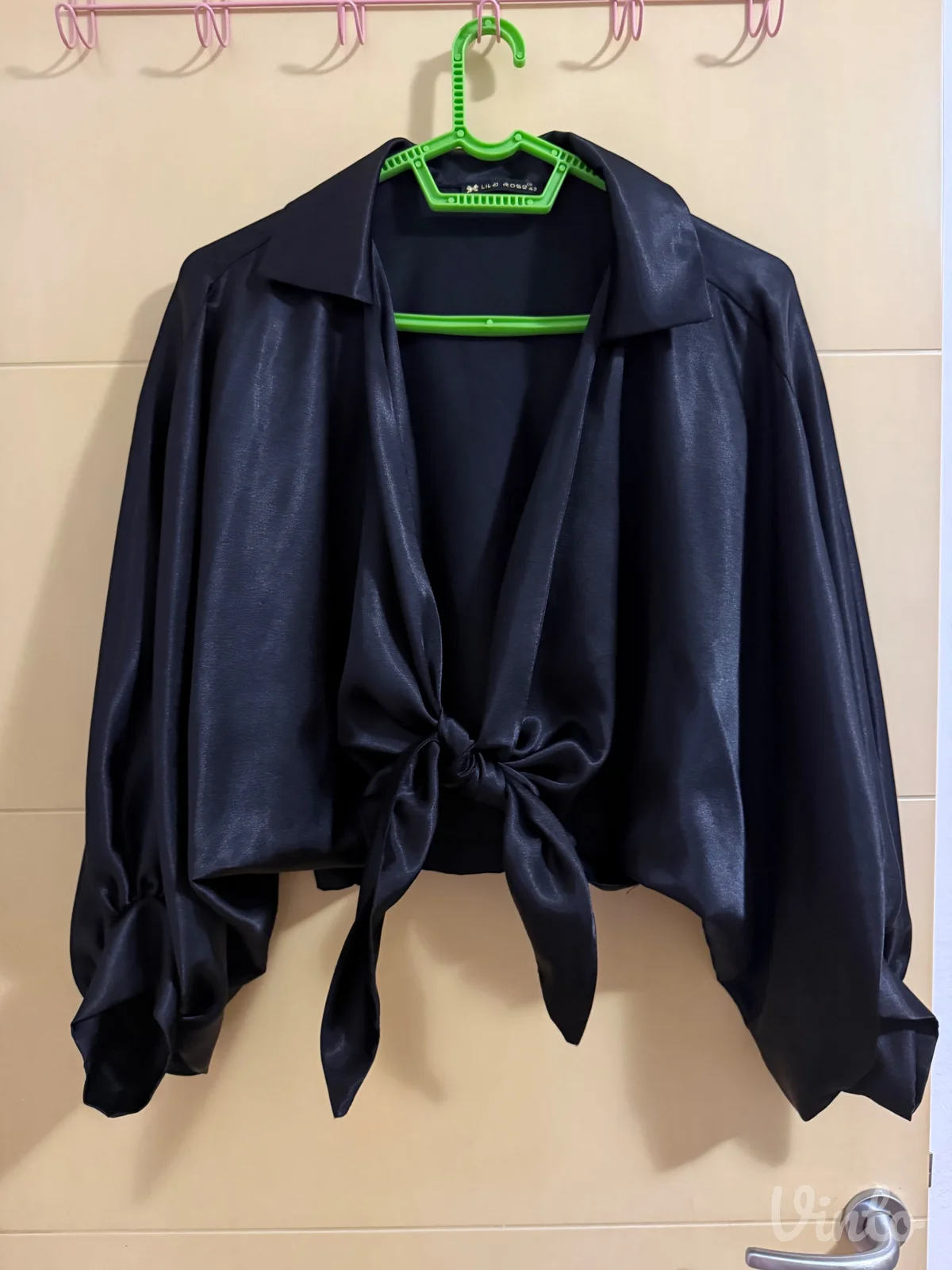 Crna bluza