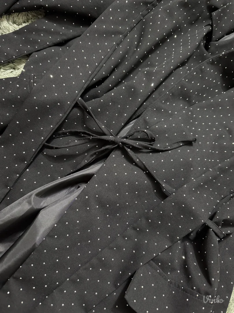 Ženski komplet sako i pantalone