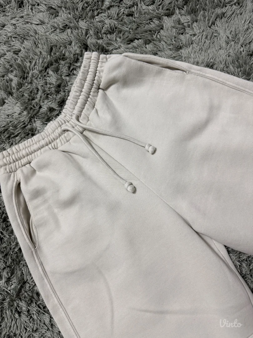 Zara, ženska trenerka