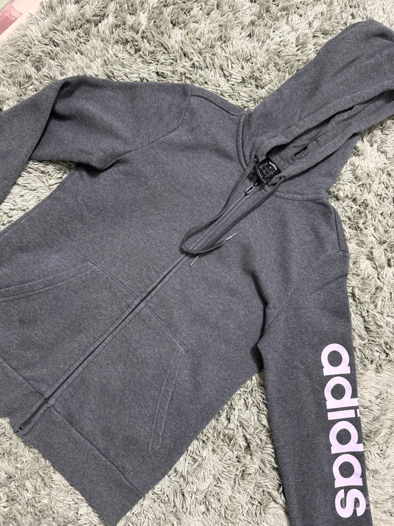 Adidas, ženski duks