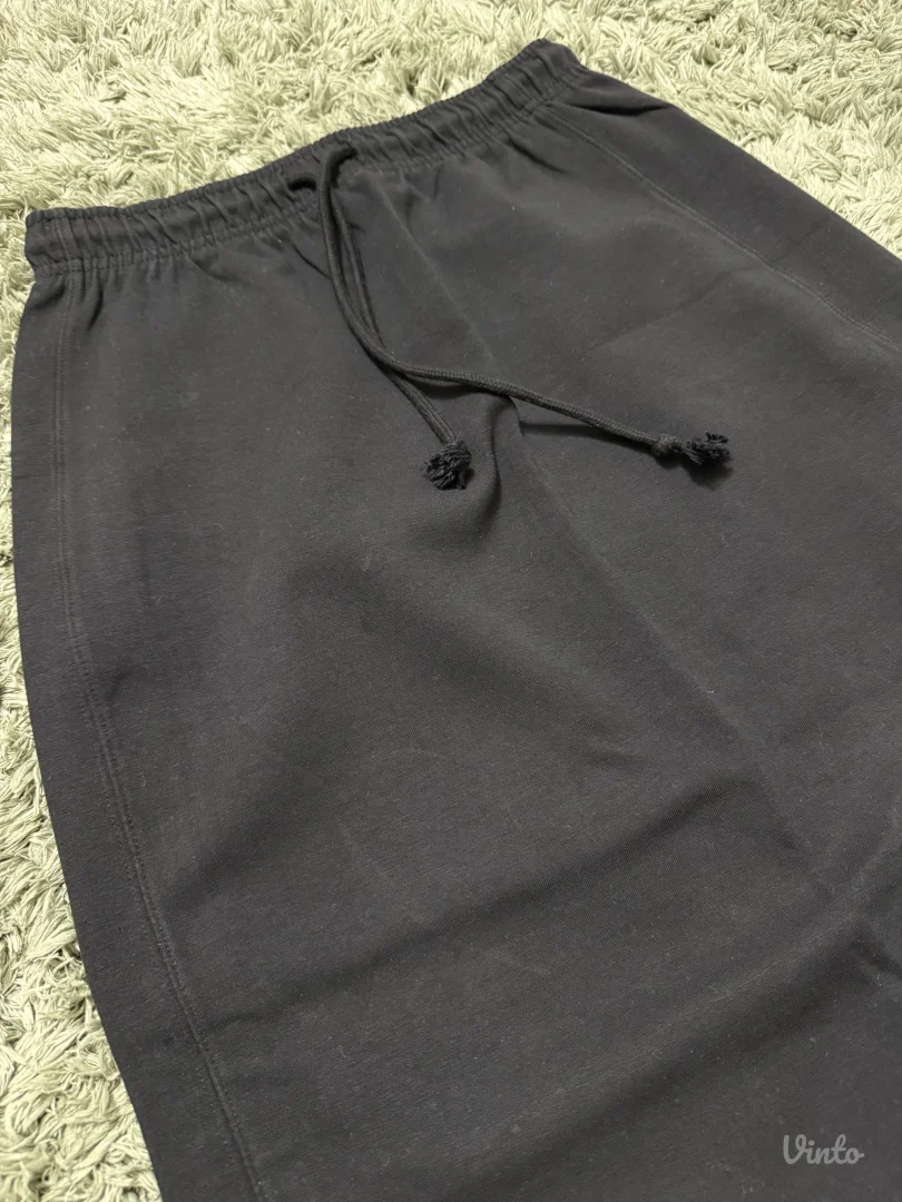 Zara, ženska suknja