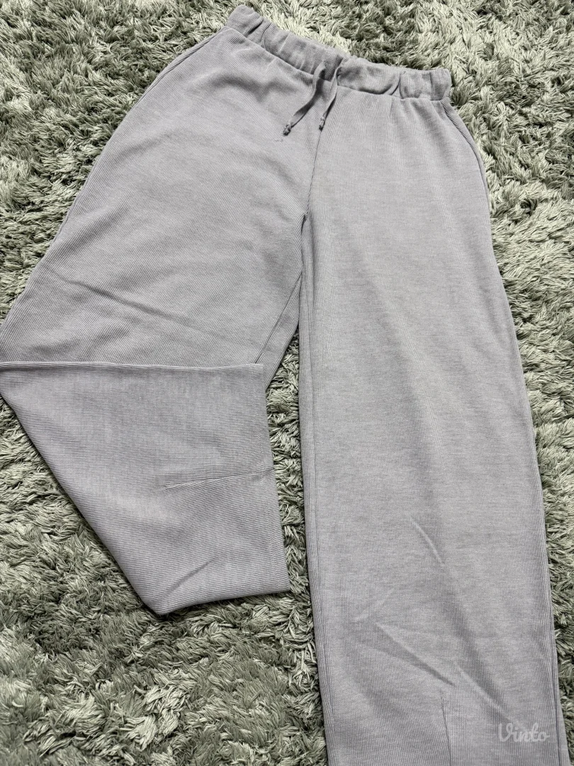 Zara, ženska trenerka