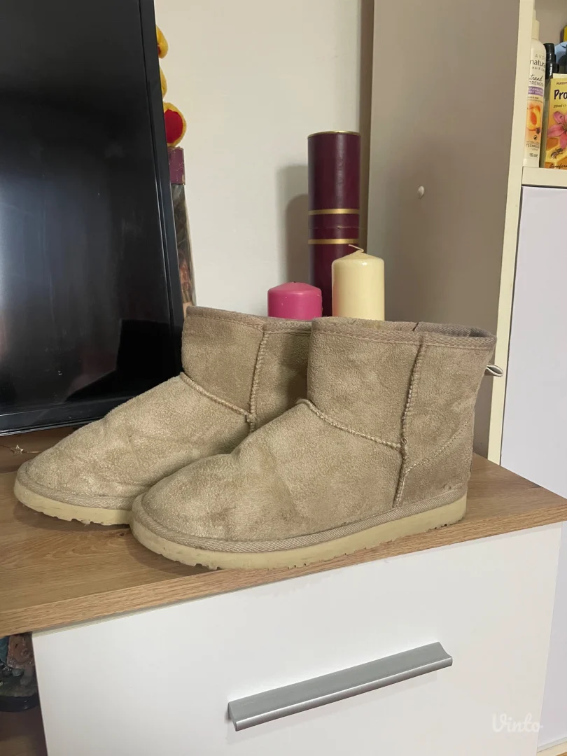 Ugg cizme