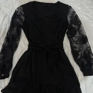 Mohito - crna zenska haljina