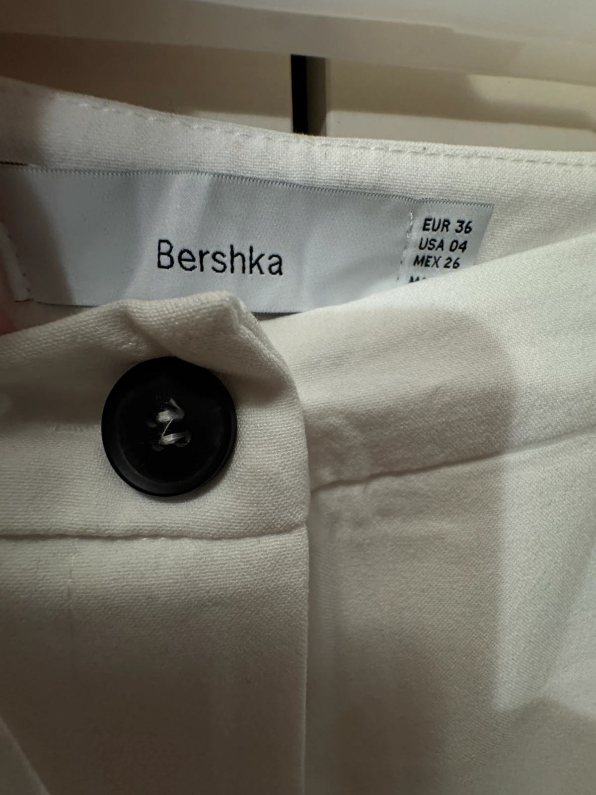 Bershka bele pantalone