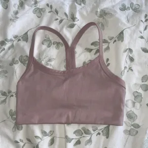H&M top za trening