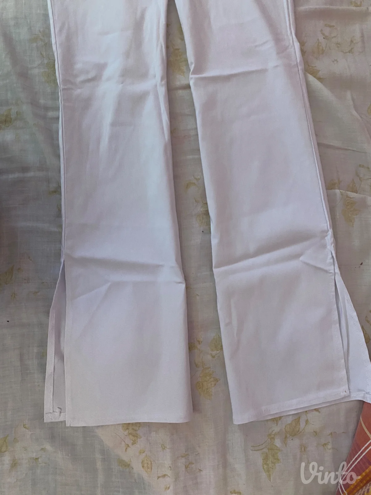 Bele pantalone