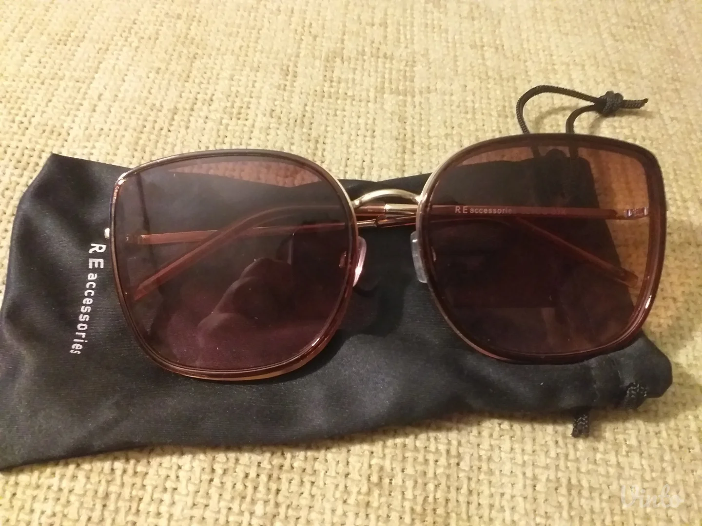 Reserved naočare za sunce