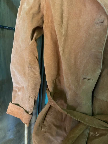 Prevrnuta koža velur mantil