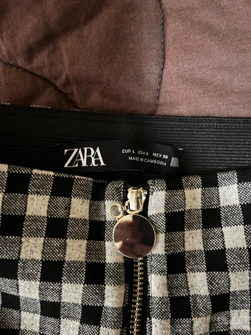 Zara pantalone