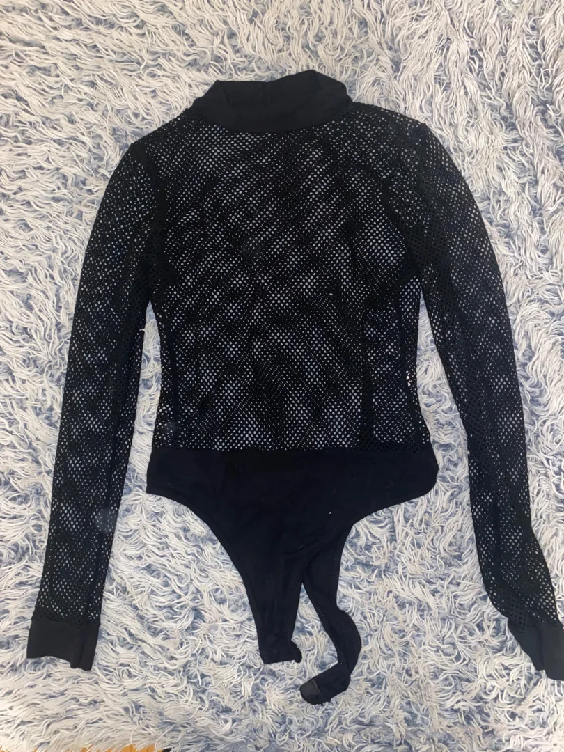 Majica bodi rupicasta