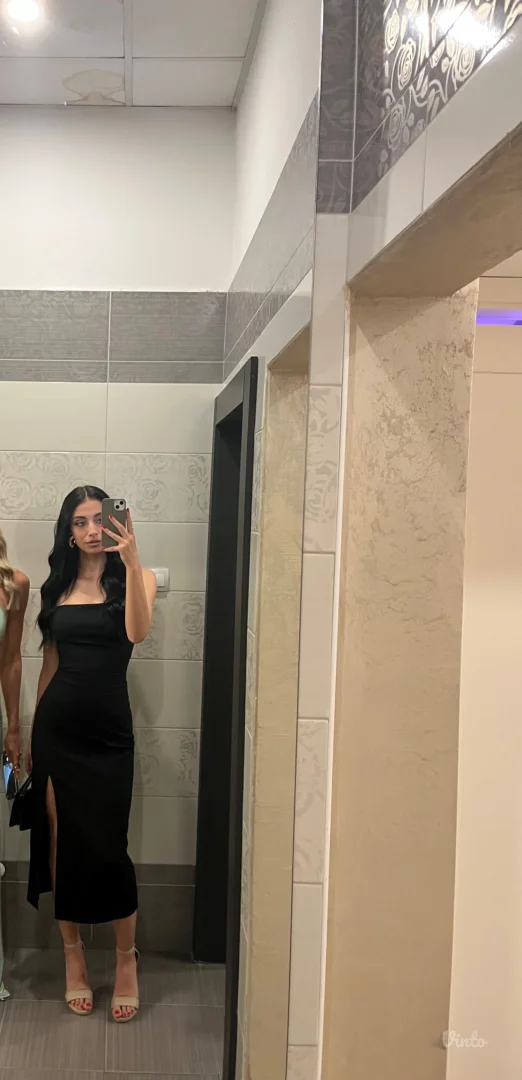 Zara - uska crna haljina