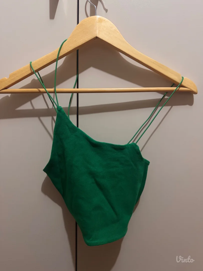 Zara crop top - veličina S - NOVO