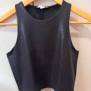 Crni crop top – imitacija zmijske kože - S veličina – kao nov
