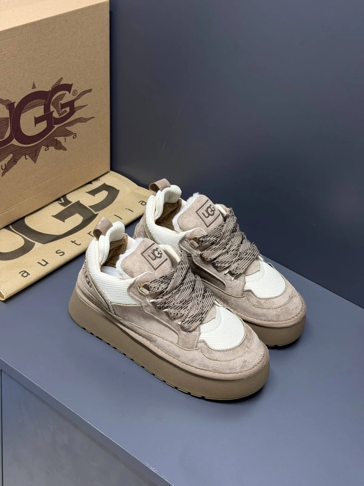 Ugg